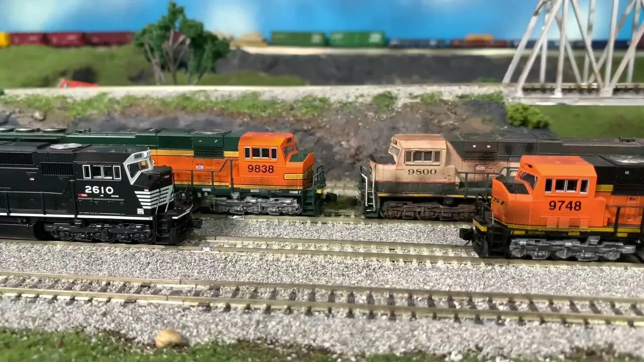 Review: N Scale Kato SD70MACs #9748 #2610 #9800 #9838