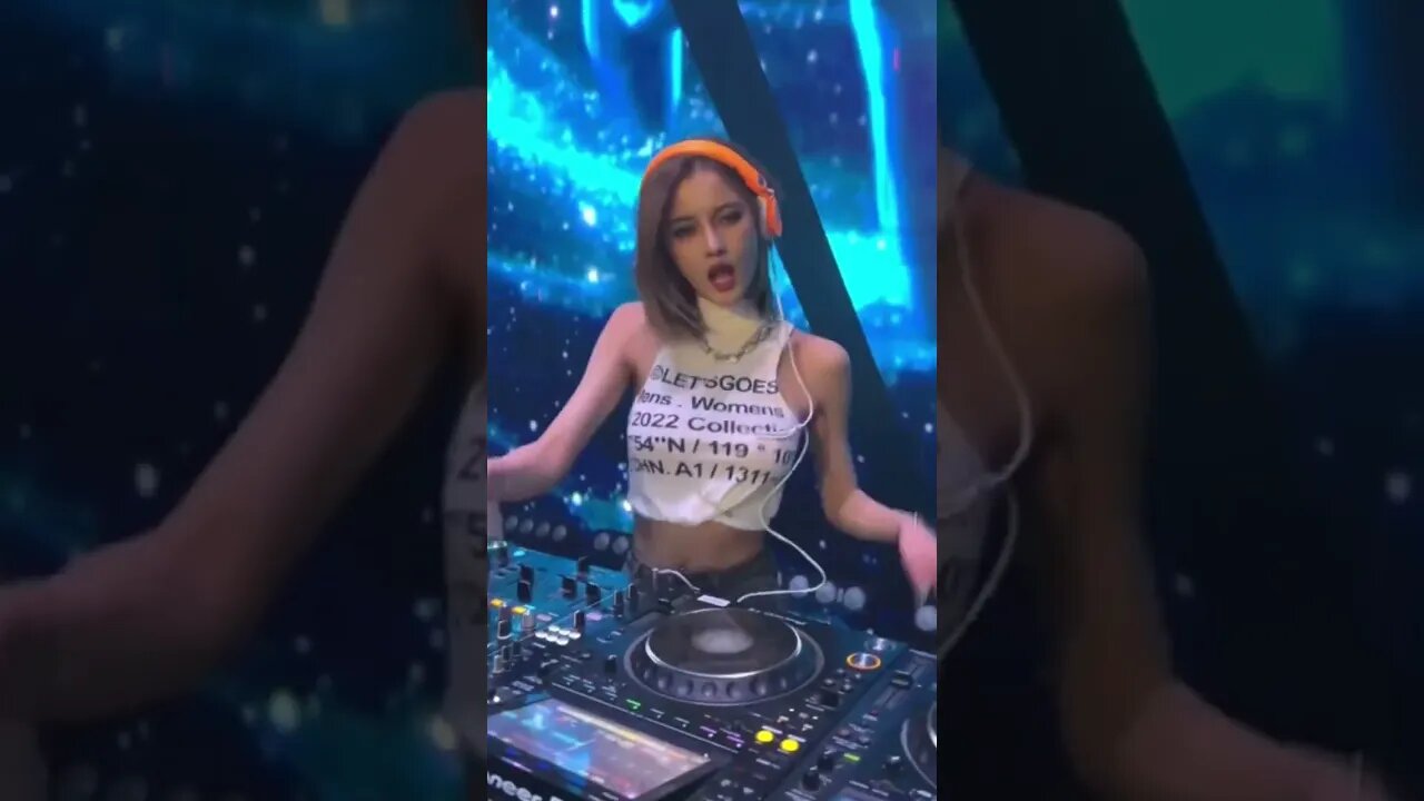 Super Sexy Chinese Girl Is A DJ By Night