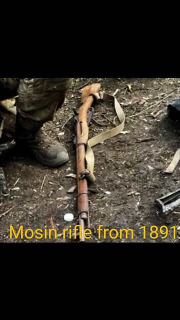 Russian soldiers captured in Ukraine with Mosin rifles from 1891