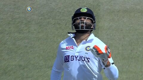 Jadeja’s sword celebration