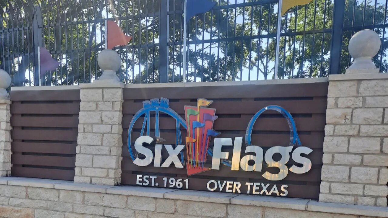 A Hot Day at Six Flags Under Texas