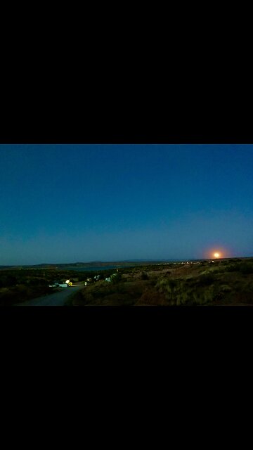 Gods bi daily artwork on display. Elephant Butte NM sunset 🔥🔥