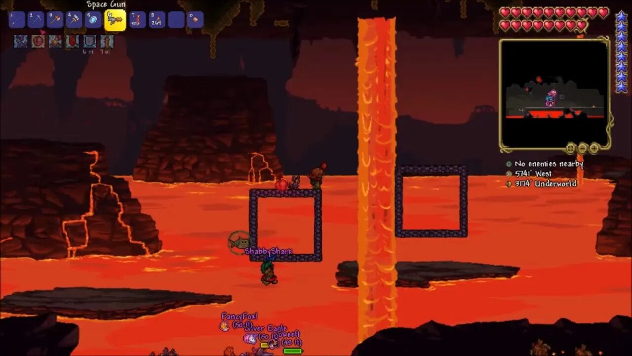 Terraria: Break The Walls Down!