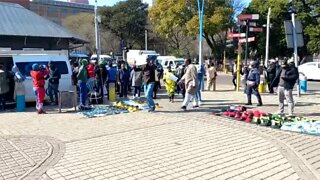 Carl Niehause speaks against president Cyril Ramaphosa (1)
