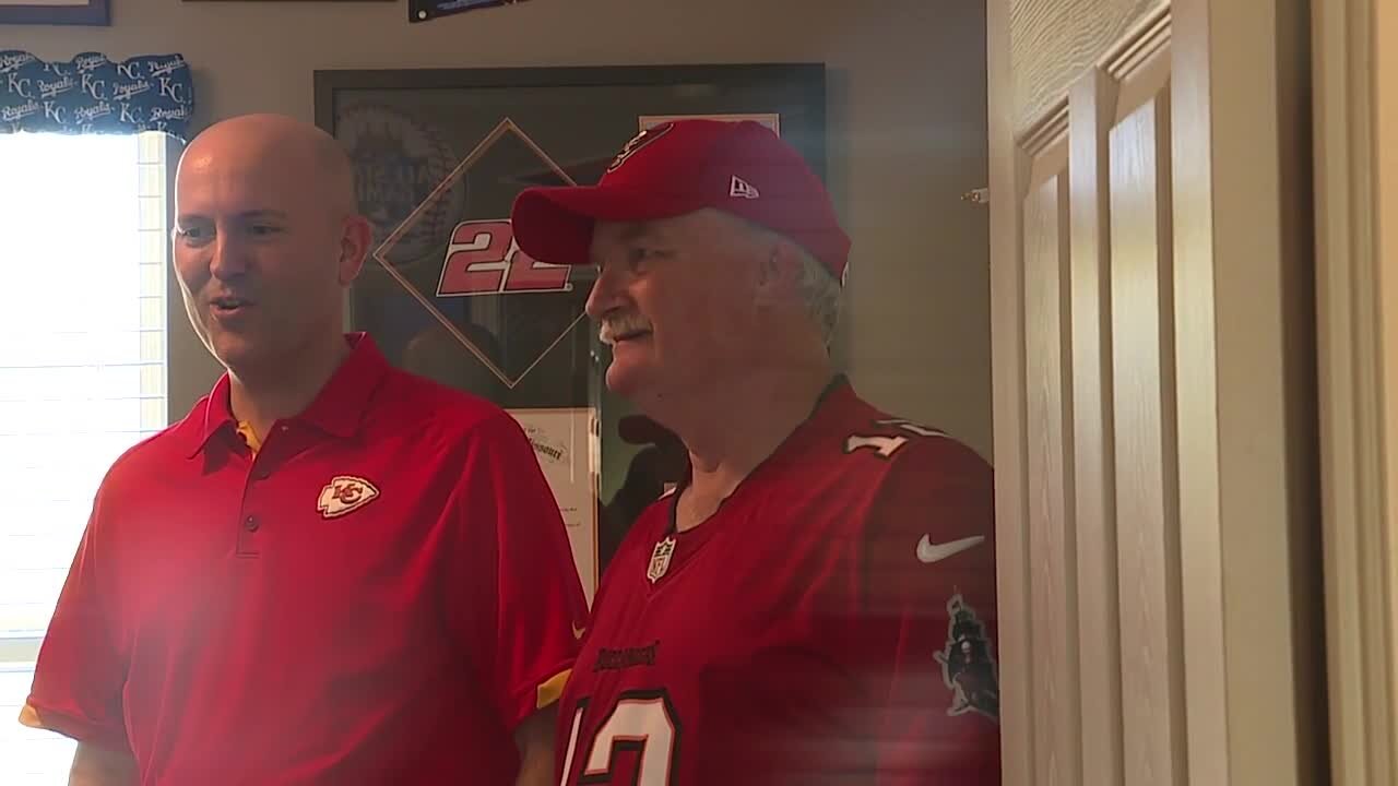 Traveling tradition reignited: Blue Springs buddies make trip to Tampa to cheer on Chiefs, Brady