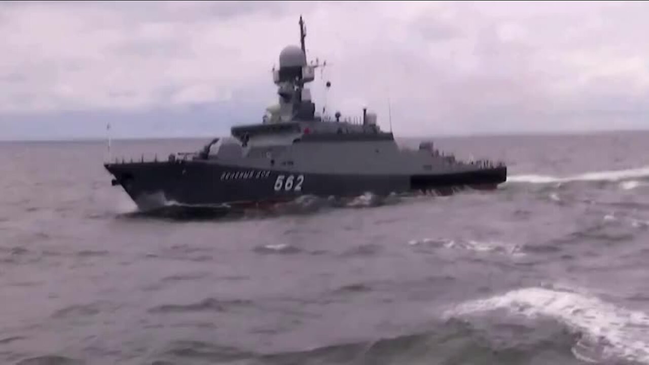 Russian Navy Practices Defense In Baltic Sea