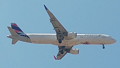 Airbus A321 PT-XPC vindo de São Luís do Maranhão para Fortaleza