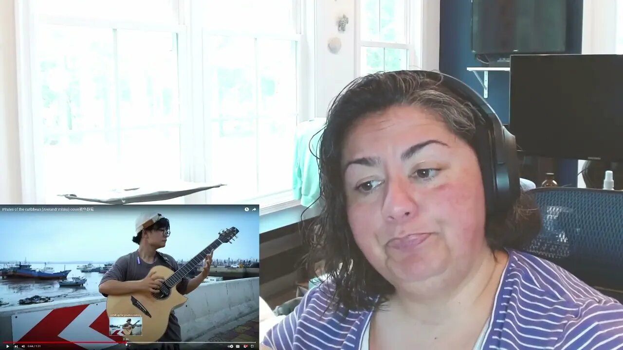 Reaction - Fingerstyle Shi - Pirates of the Caribbean