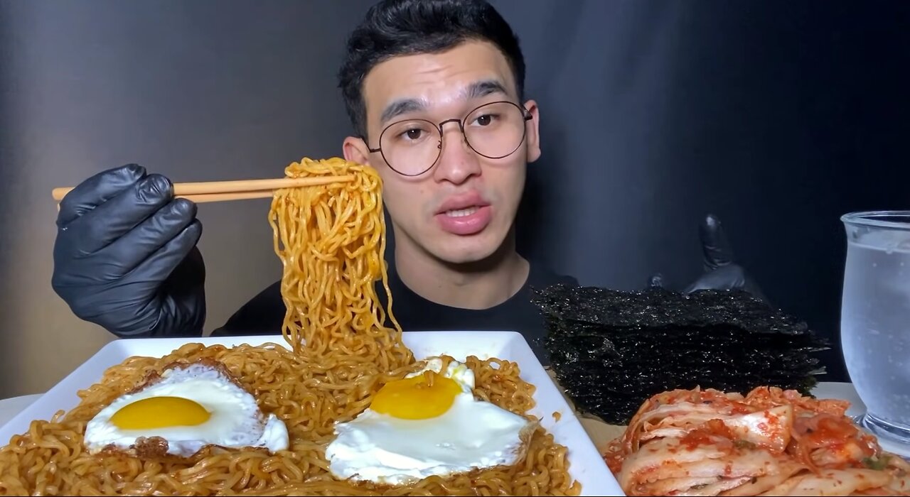 ASMR Indonesia McIndomi Migorang Ramen Mukbang EATING SOUND