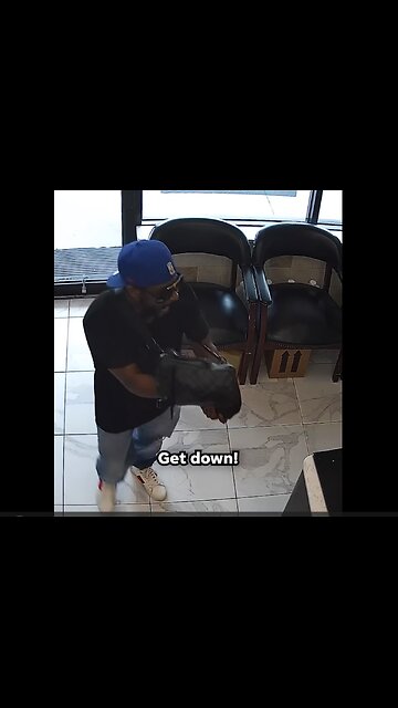 Robber Gets Ignored #stupidcriminals