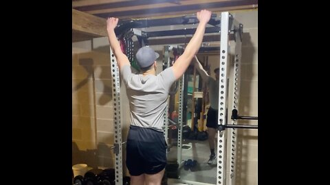 Body weight pull-ups