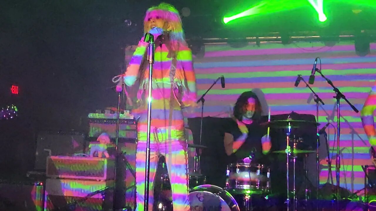 Starcrawler in Austin song Hollywood Ending