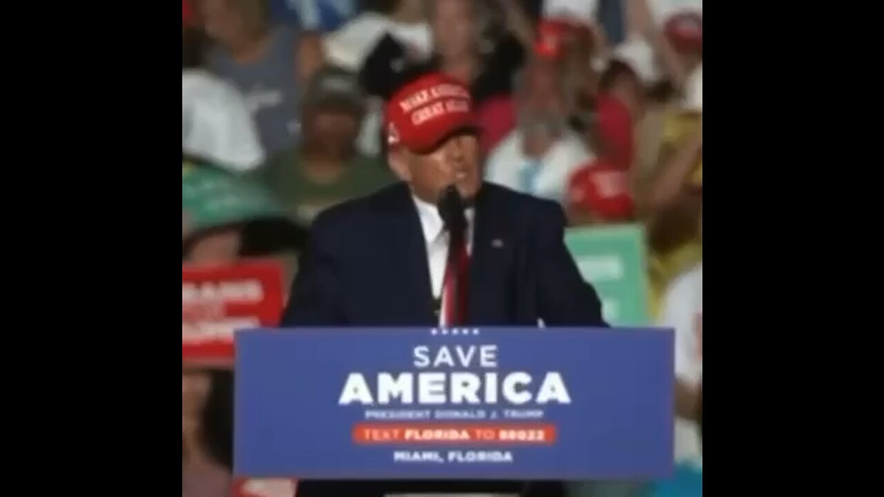 Trump Rally Rain Moment In Miami, FL Sunday 11/6/2022