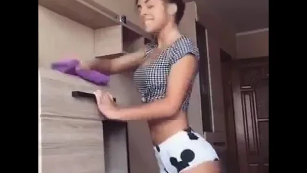 MENINA GOSTOSA DANÇANDO FUNK