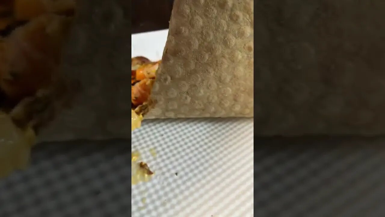 도미노피자 자르지 않고 배달 사고 새우 피자 가위 잘라서 먹음 정신 좀 차리고 살자 살인 코백 반대