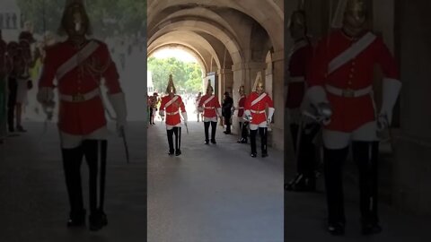 under the arch changing of the Guards #horseguardsparade