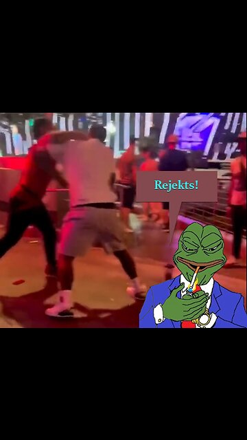 Unbelievable Street Fight - Two Huge Men Go All Out w/ Nonstop Swinging