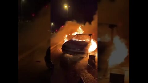 SA Riots ( Scenes outside Watercrest Mall )