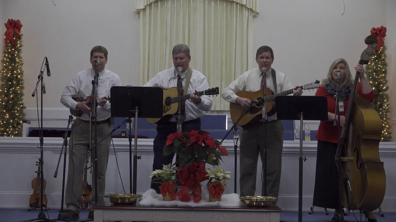 Hatley Family Christmas 2019 - Silver Bells