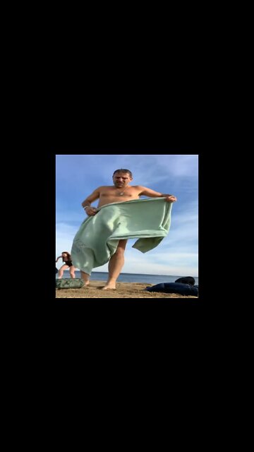 Hunter Biden skinny dips with call-girl in the ocean