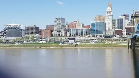 DOWNTOWN CINCINNATI!!