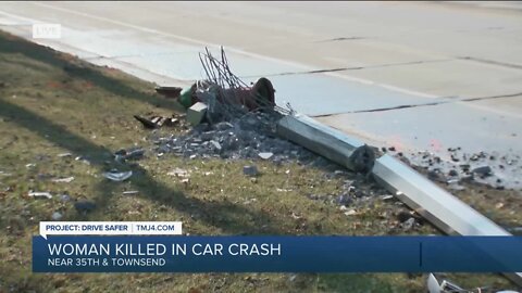 Speeding driver killed in crash; 2 children in car, police say