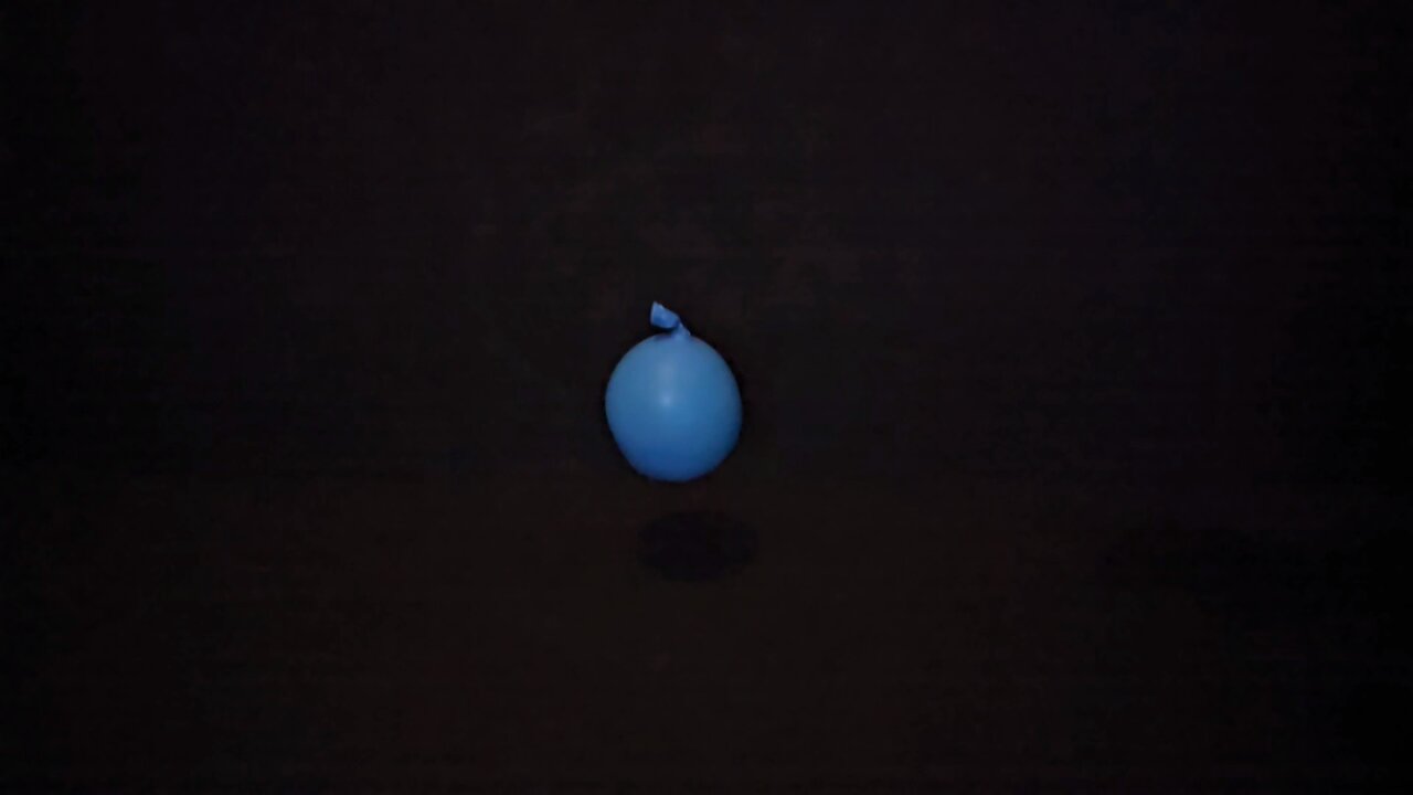 Slow Motion Balloon Simple Drop / Splat