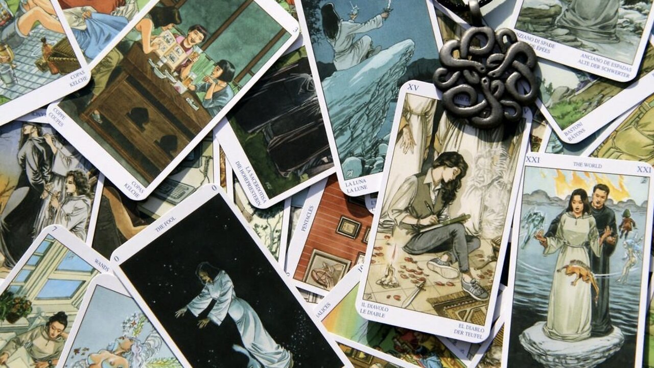 Arcane Outlook: Daily Tarot Insights