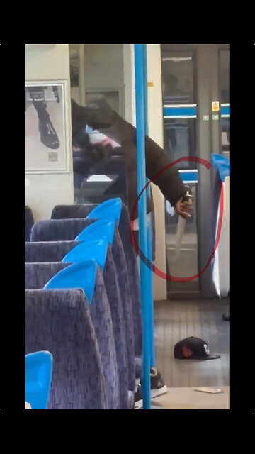 UK Subway And soon in neck of the woods, arme up 🔫 ☠️⚠️🥷🤯❌