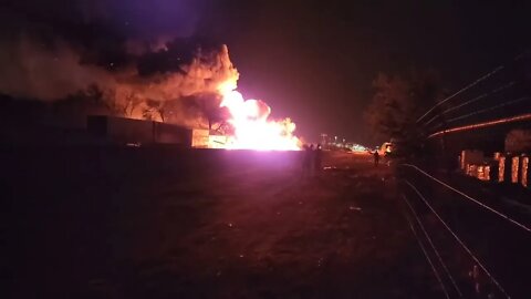 STRUCTURE FIRE AT RECYCLE CENTER! | new sub goal 2.5k by dec! | !odysee | !vv