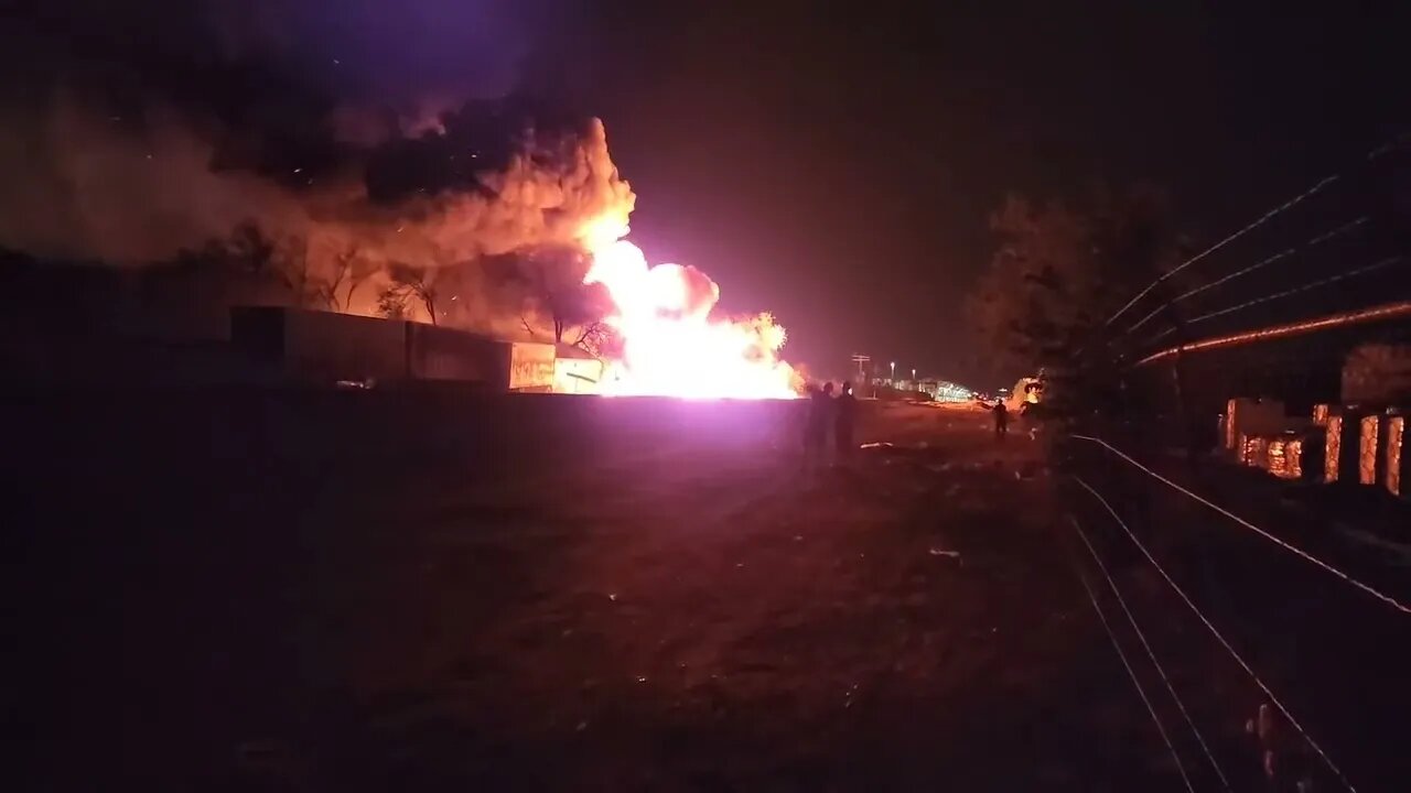STRUCTURE FIRE AT RECYCLE CENTER! | new sub goal 2.5k by dec! | !odysee | !vv