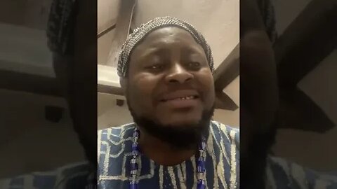 Boblee Show Flore De Lille Veuve Joyeuse_Elle a une faible estime d'elle-même et reste convaincue