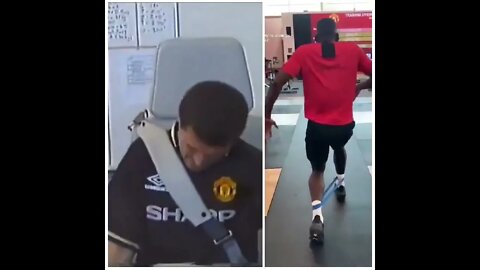 Roy Keane v Paul Pogba