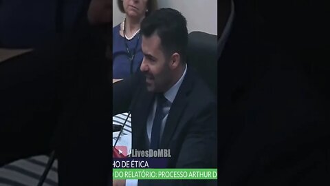 MAMÃEFALEI DET0NA DEPUTADOS E CAI ATIRΔNDO