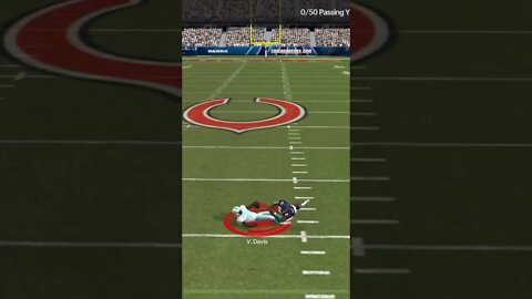 Bears LB Robert Quinn Tackle Gameplay - Madden NFL 22 Mobile Football