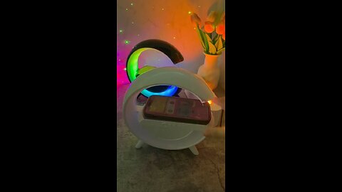 Mini Multifonctinal lamp rvb coloured with wireless charger for phones