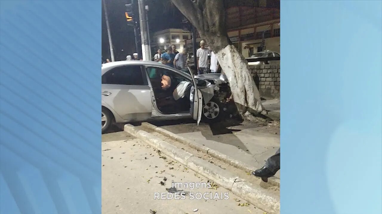 Teófilo Otoni: piloto e garupa de moto gravemente feridos em acidente de trânsito