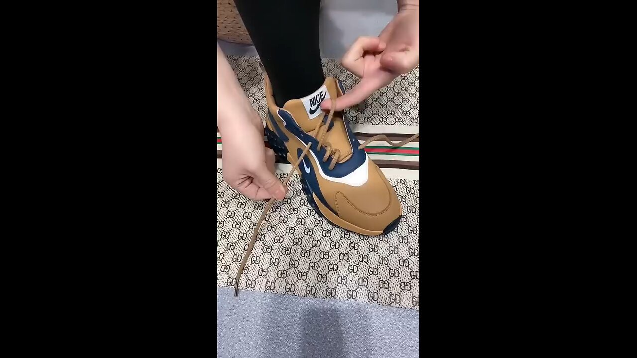 treding video shoeslace