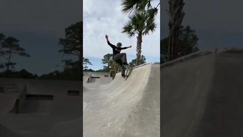 Frontside railslide