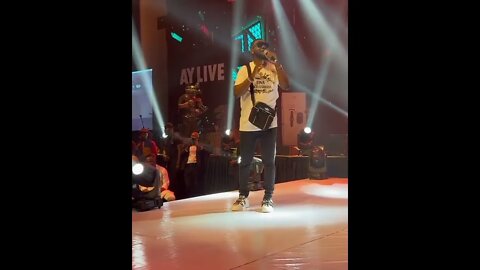 Crazy moment of Portable and Ay on stage as E-money gives Zazu 2 million