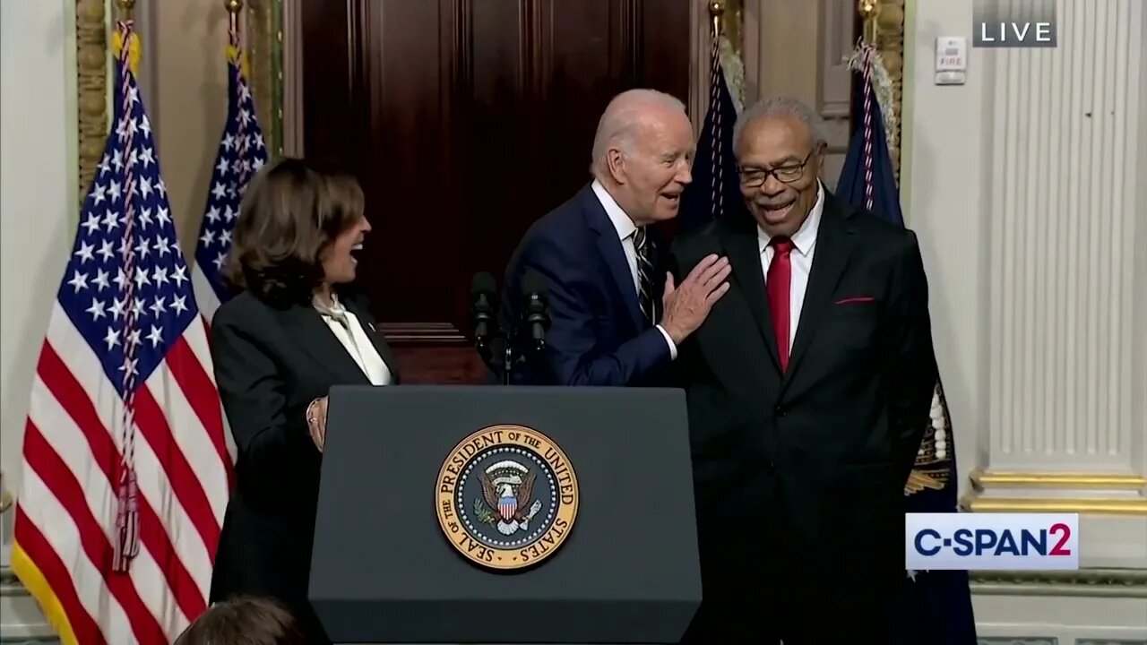 Kamala Harris Ends Her Remarks, But Just Cannot Stop Laughing