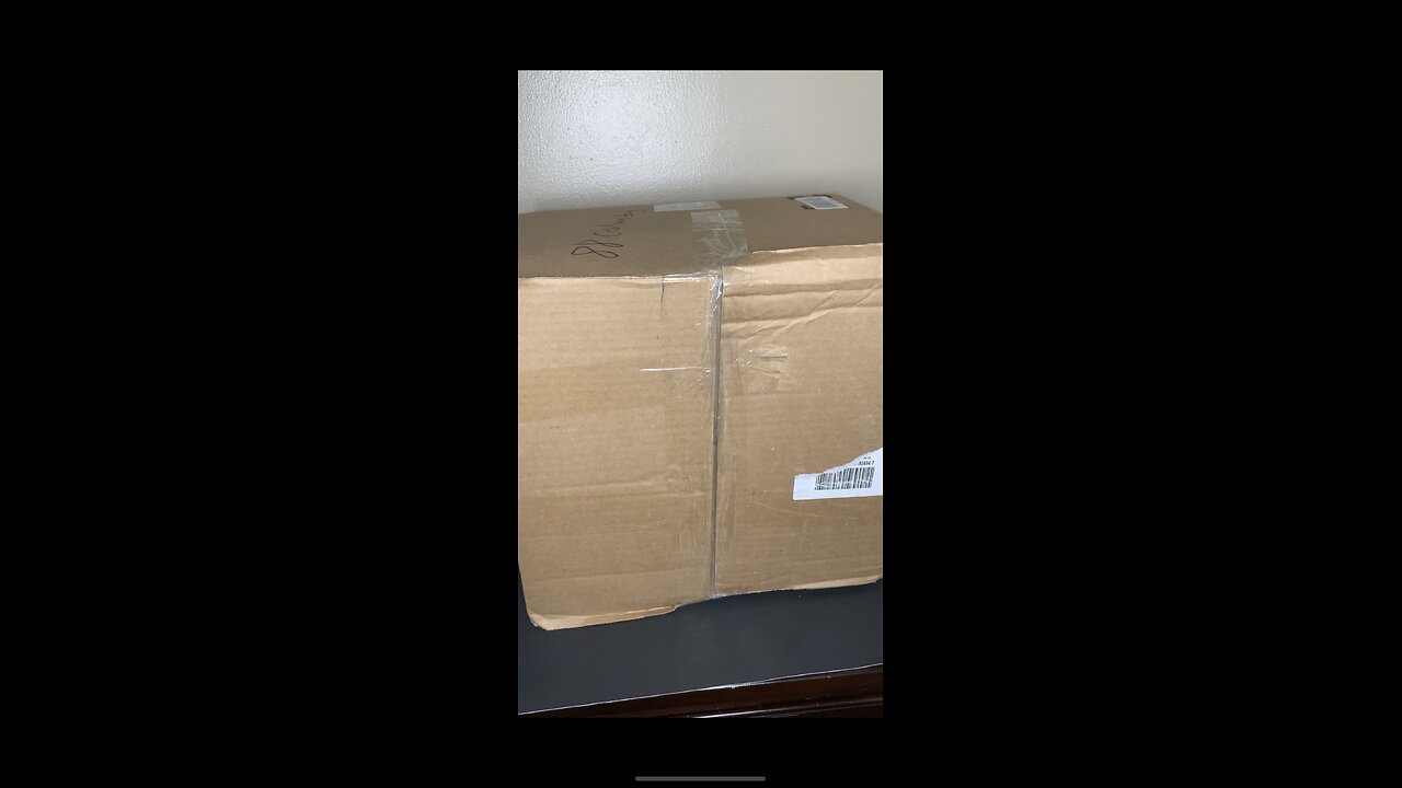 Finally Received my x box series x from ups, oh, no, ￼Did they break it ?