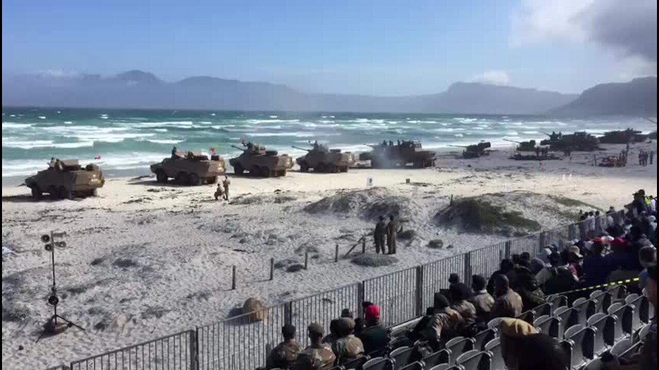 SOUTH AFRICA - Cape Town - Armed Forced Day celebrations (Video) (qet)