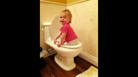 Funny Videos - Surprise in the Bathroom