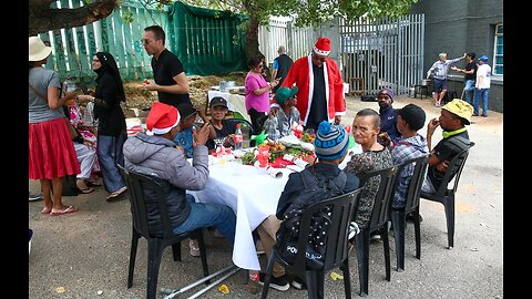 Watch: Christmas Lunch under the Bridge