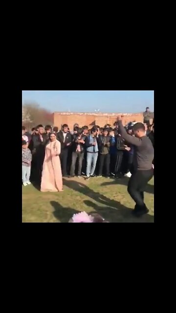 КЛАССНЫЕ ТАНЦЫ НА СВАДЬБЕ ЛЕЗГИНКА #shorts