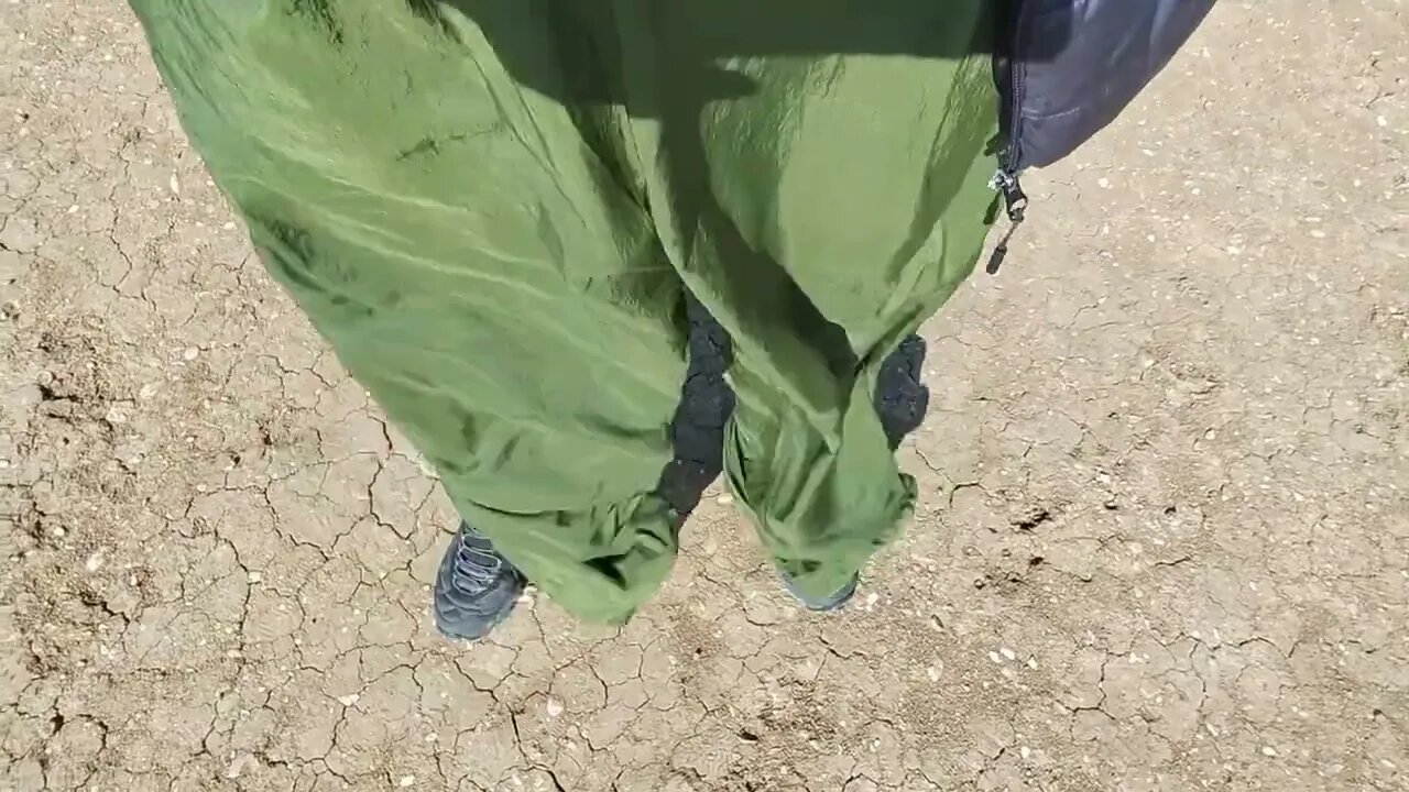 collusion nylon pants flapping