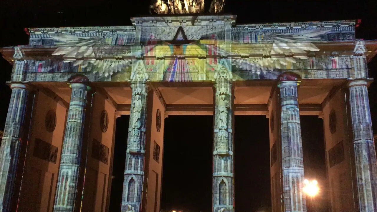 🈴🈴✴️✴️❇️🚹🚹☮️☮️ ⭐️ Festival of Lights 2020, Projektion am Brandenburger Tor 📽📽 #festivaloflights