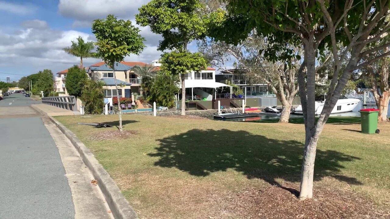 Gold Coast - Chevron Island