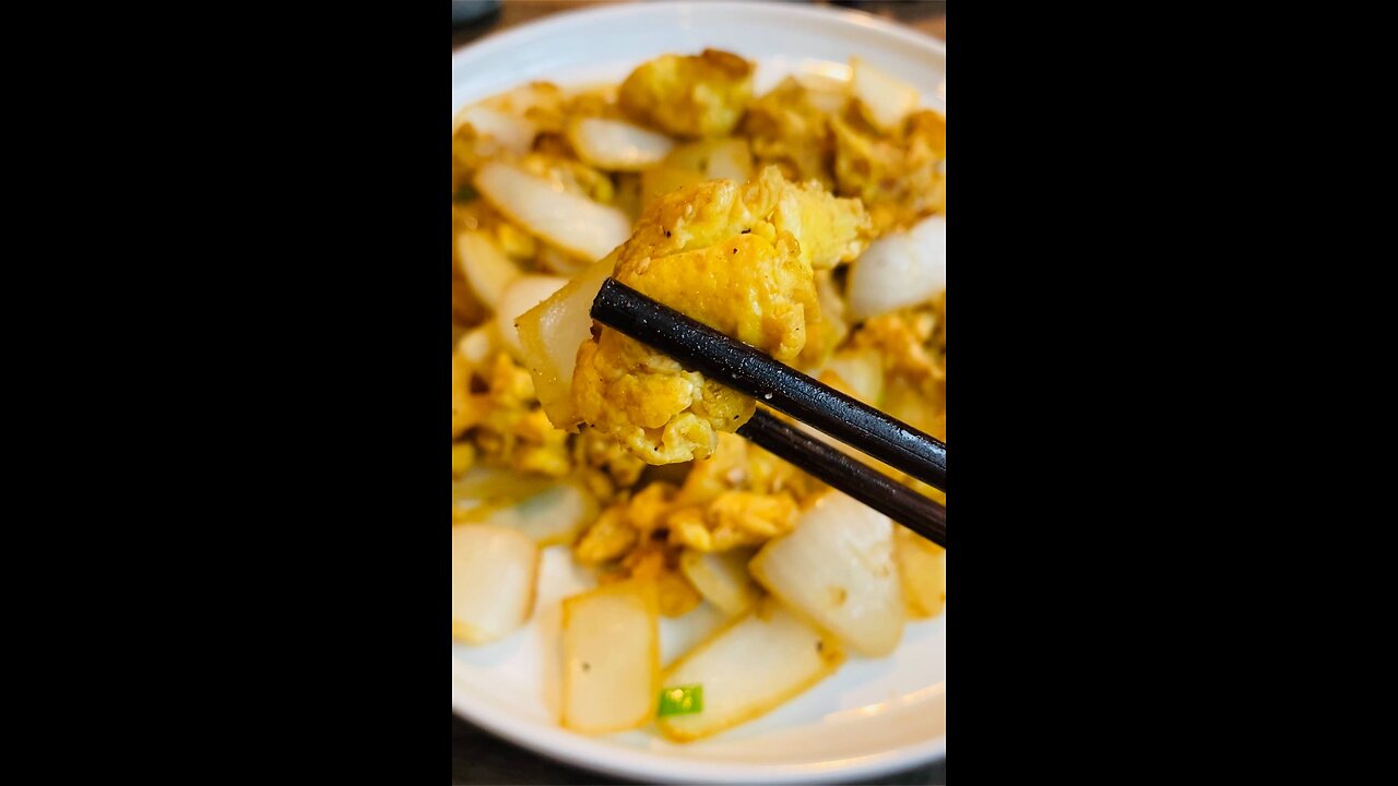 Onion and Egg Stir Fry 鸡蛋炒洋葱